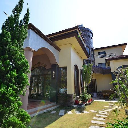 E-Ping Castle Hotel Nanwan Buitenkant foto