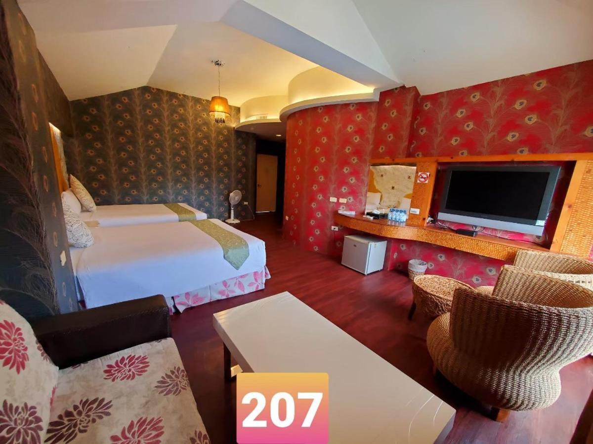 E-Ping Castle Hotel Nanwan Buitenkant foto